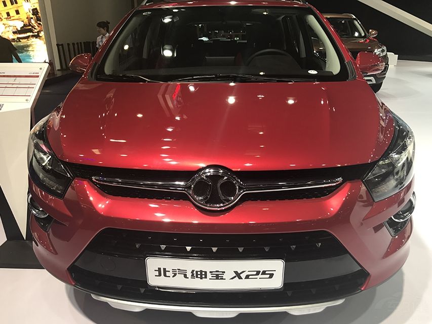 X25ΪСSUVг׿ͣ201512пʼһֱõߵϿɡ