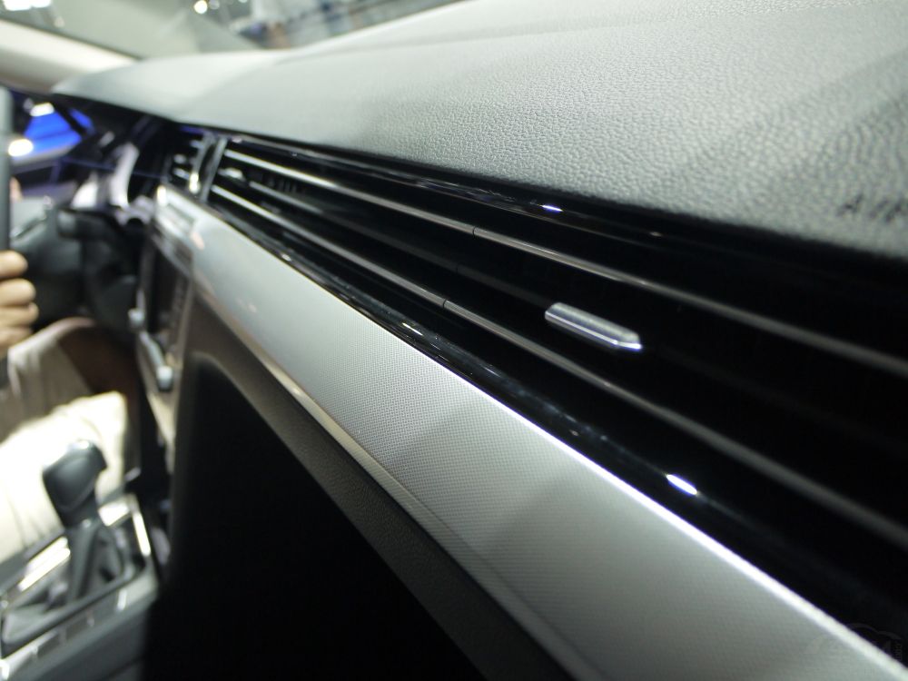 εа治ṩ1.4Tͣ2.0TѡΪ162kW220PSŤΪ350Nm棬³ƥ6ٻ7˫ϱ䣬ṩѡ