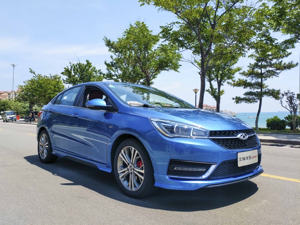 챲õ205/50R17ĹϼͨComfort228̥ټSPORTеĺɫǯһжô˶