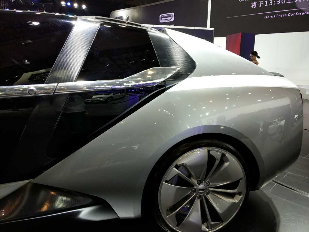 ⳵ڿռ䲼ҲȽ࣬˼ʻպͳԱտռԶơ