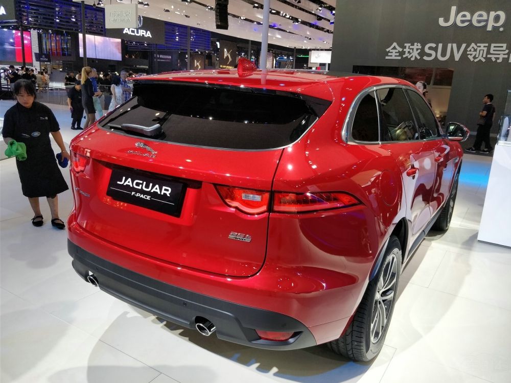 ³ϬǰԼβȣеʹ¿ݱF-PACEķϵ0.34cd