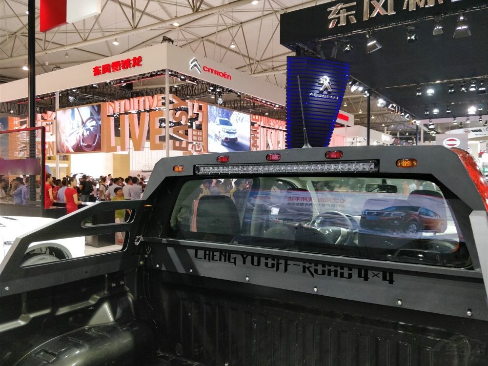 ȫϵֻ2.5LȻһΪ184䳵͵ŤΪ236ţףƥ5ֶ䳵͵ŤΪ251ţףƥ6ֶ7Զ