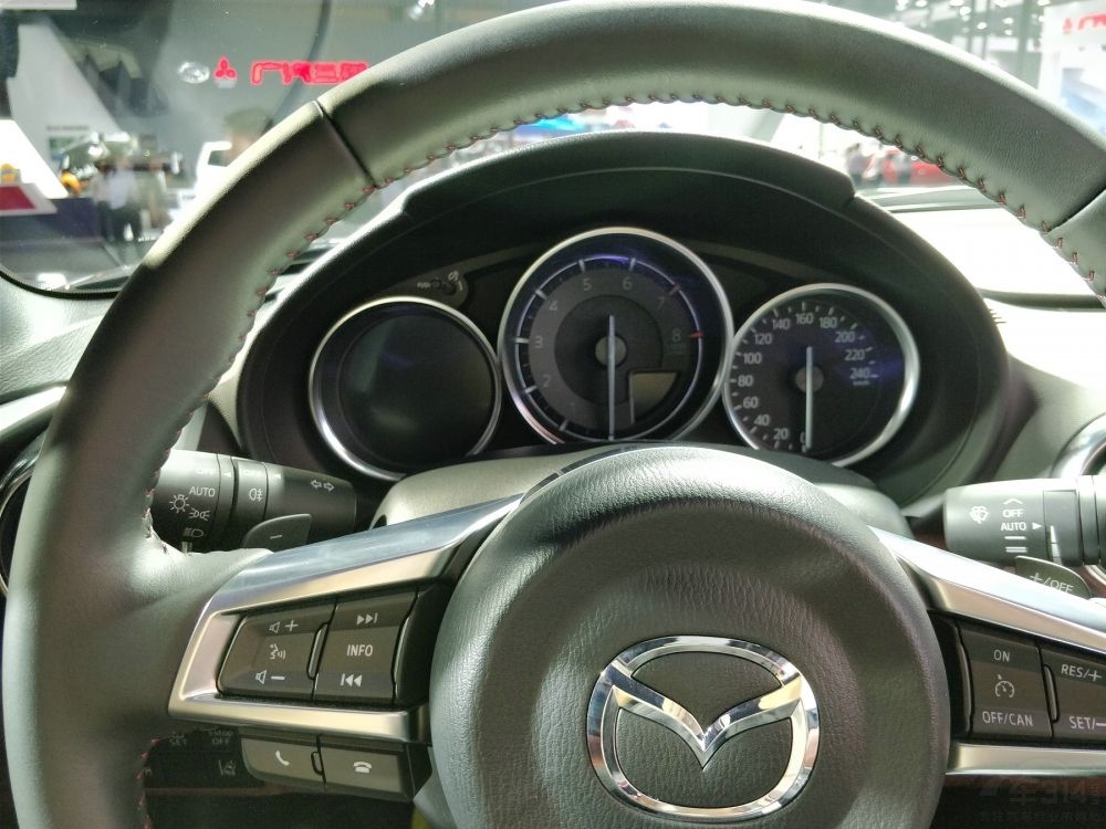 ߴ緽棬³ĳ߷ֱΪ3915/1735/1245mmͨ泵ͣڸ߶ȷ5mm