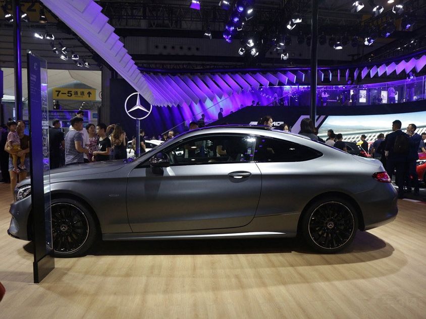 ۷棬C 300 ܳҹرרҹɫ׼ɫĵʽդԼ19ӢAMGɫʽȦ۸˶