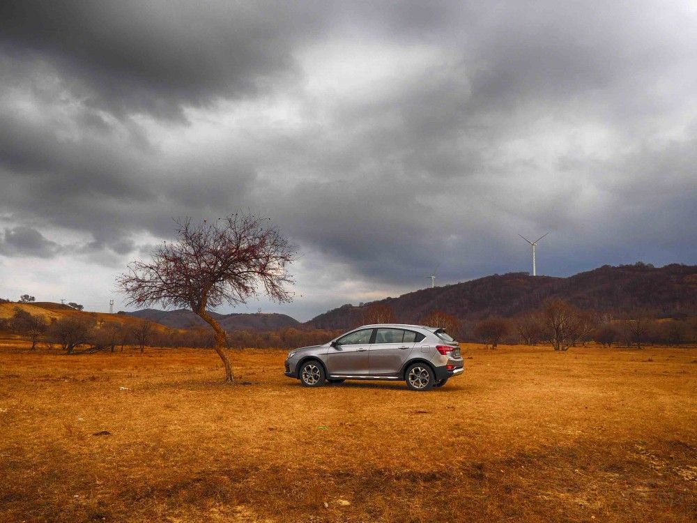 ǶչĵӾ죬ʹչɫ°Χ׳ʹβӾаȫУҰ