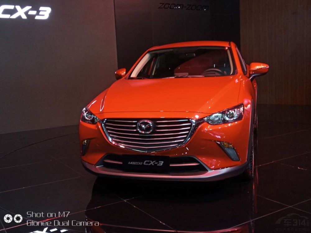 ȥԴCX-4ʼԴмڹSUVĻ𱬣رSUVгӴͶSUV͵ȡⲻ2017ݳչԴƳһСSUVԴCX-3