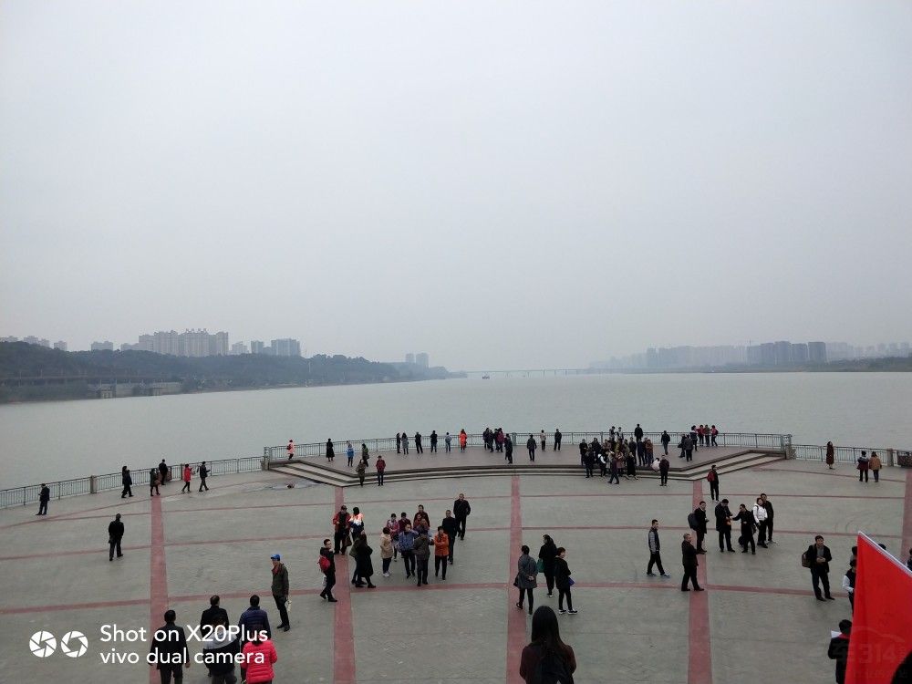 潭ߣ·վһʵʷǰǰ潭ûǧ֣ҲûӿȵĲΣţȴעΰ˵ǻۺ