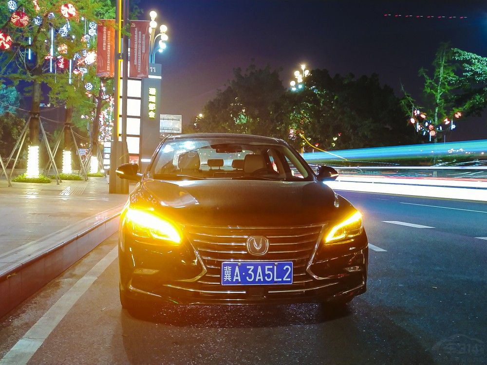 CC17ĶʽϽȦͷǳ¡̥ùΪ215/50 R17ĺ̩̥ʡ