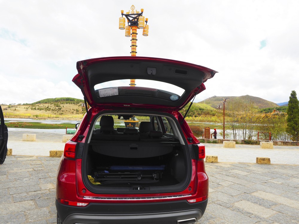 ڳߴ緽棬³ĳ߷ֱΪ4650/1850/1705mmΪ2700mmȼԽ4519mmȣŷǳԵơ