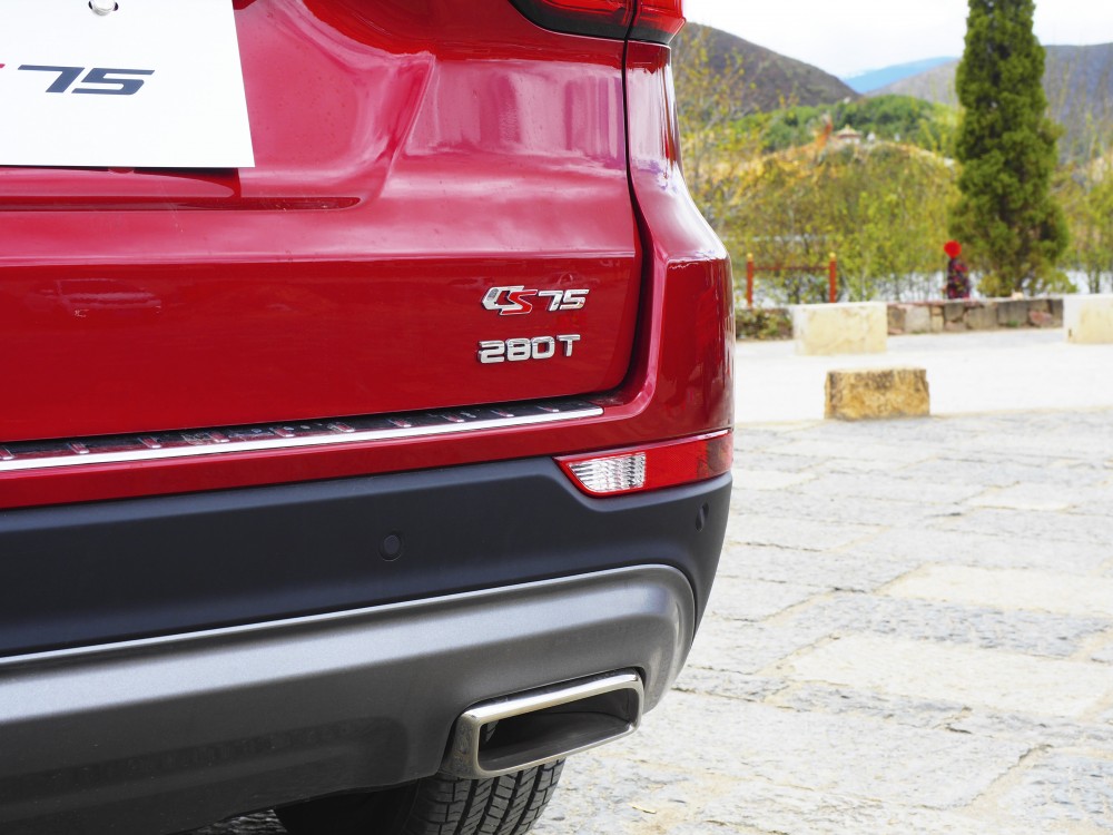 ˫߹˫֣Ⱦֵװμг⡣