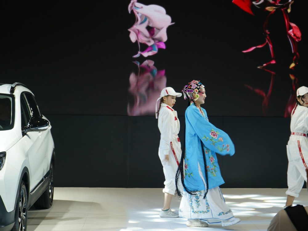 ϧֻĵһ棬ܴйװ֮һ