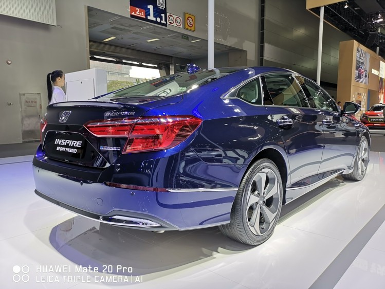 INSPIREе17ӢȦͻԳ˶Ϣ֮⣬˼·ͨﱳʽַʹ³һ̨ܡ