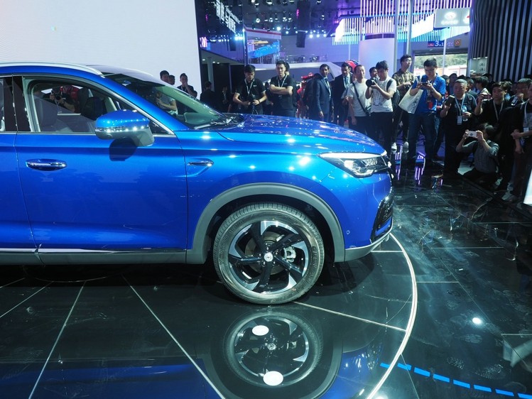 ߴ緽棬䳤//߷ֱΪ4720/1845/1665mm2705mm