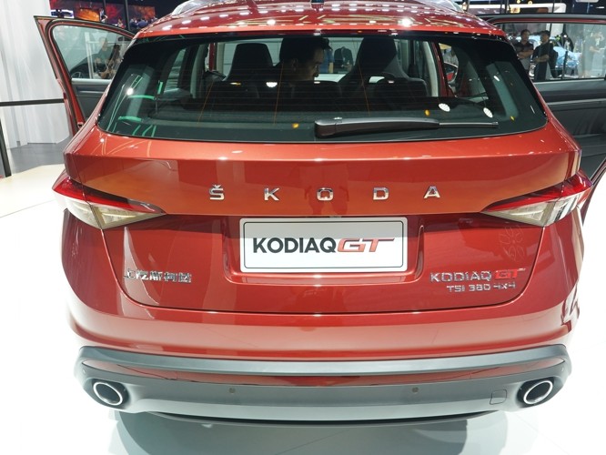 棬³ṩ1.4TֵУ2.0Tֶ2.0TʷֱΪ186220ƥ7ʪʽ˫ϱ䡣