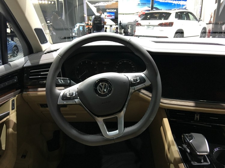 ڻṩһ̨2.0TĲ춯Ϊ185kW뷢8AT䣬ͨӵѿơ