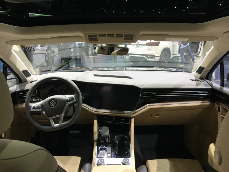 η棬ȫһ;䱸12.3ӢߴȫҺǱ̡15.3ӢпĻҲ֧ƲԶ塣