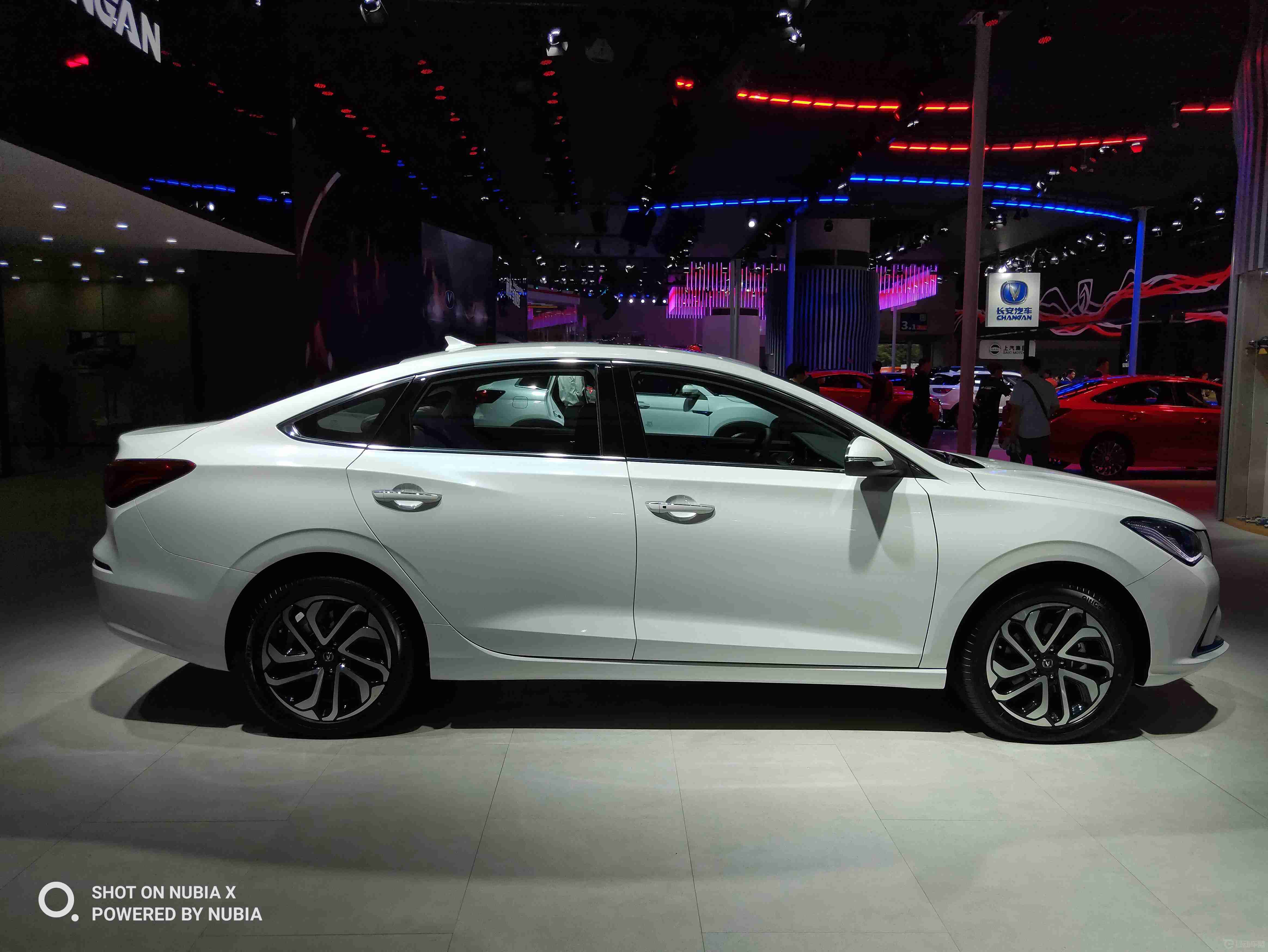 ³߷ֱΪ4740mm/1820mm/1530mmΪ2700mm