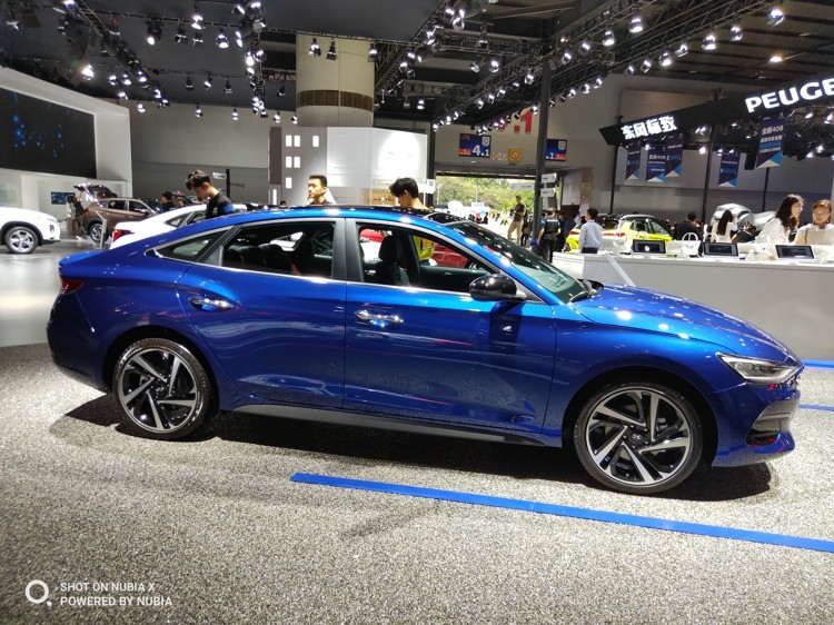 Ӳﱳʽ˹ǿ˶ԣ䳵ߴ糤߷ֱΪ4660/1790/1425mmΪ2700mmͬСơ