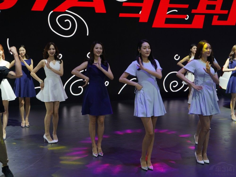 ķ㳡𣿻ЩŮƾû˷ˡ