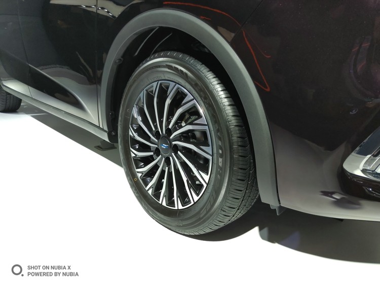 Ƴ죬ƷʸС棬вòʽƣᴩʽ䱸17˫ɫϽȦʱϢ