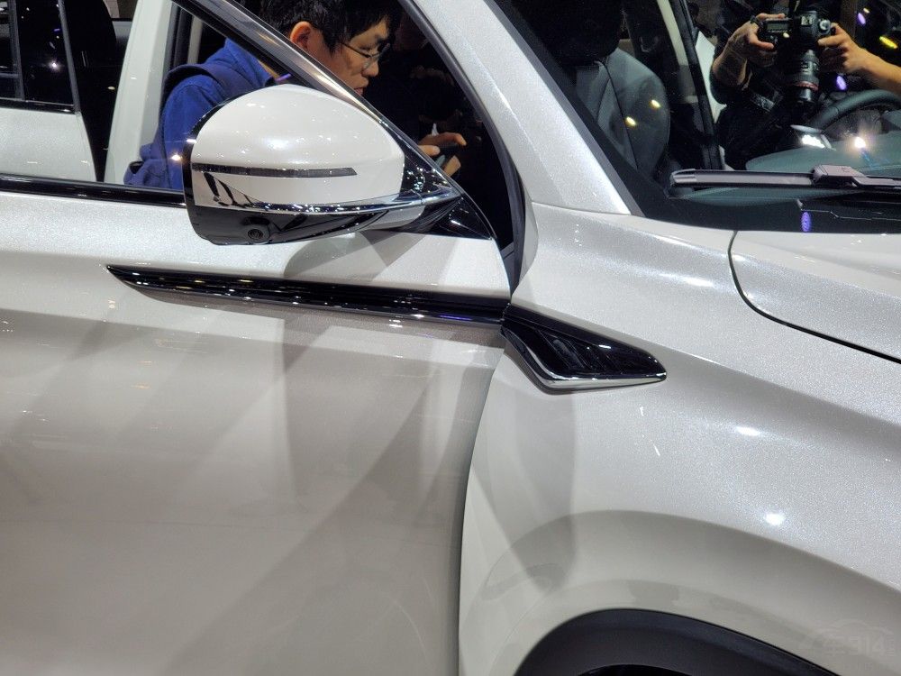 AӾ·жƸװCS75Plusϸڴͬĺܳɫ