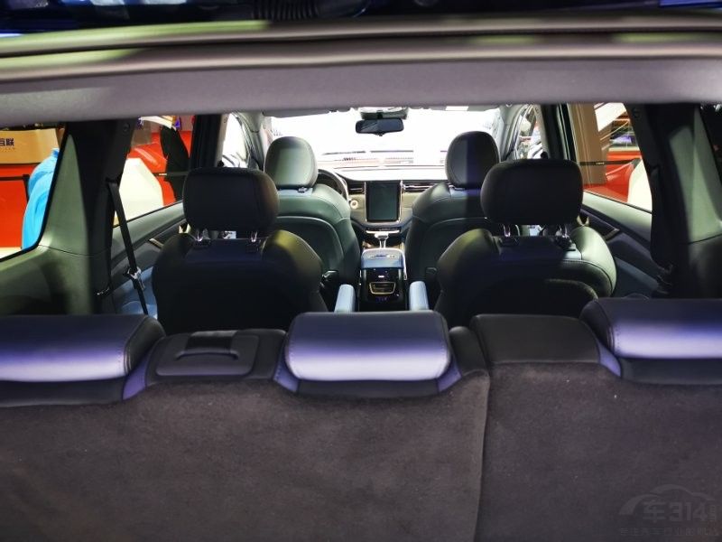 �����ţ���������������ƣ����Ҷ��䱸������ͷ����