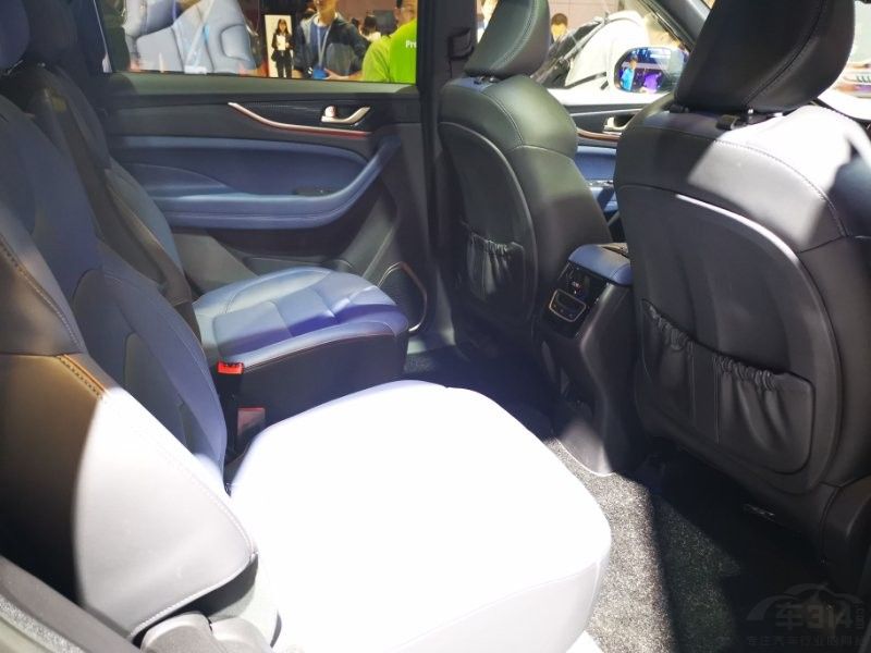 �������ţ�ŷ�п����ڶ��Ų����������������ε���ơ�