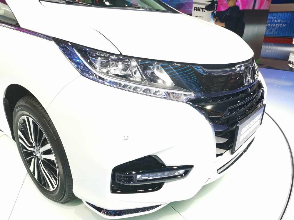 ���ڰµ����ĳߴ���Ȼû�����泵�Ϳ��ţ���������ϴ��������г��������ڳ����ռ��������ʵķ�Ծ��