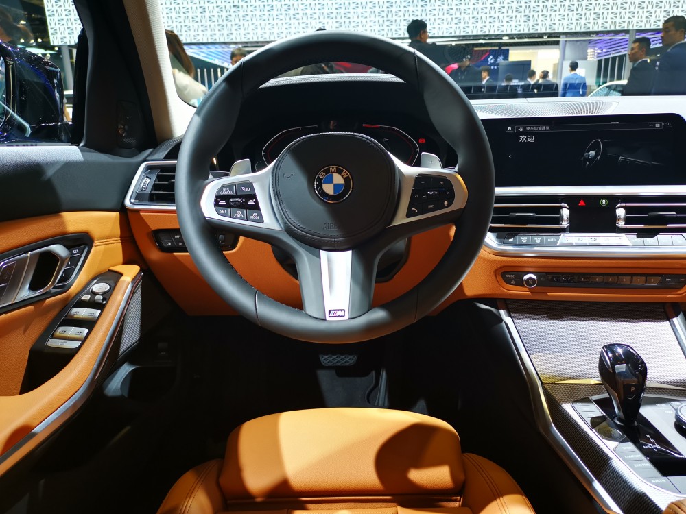 棬ĿǰѾ걨ȫ±3ϵص¿Bϵ2.0Tֿ320i/LiͬΪ184βѾΪ325Li棬֮ƥ8һ䡣