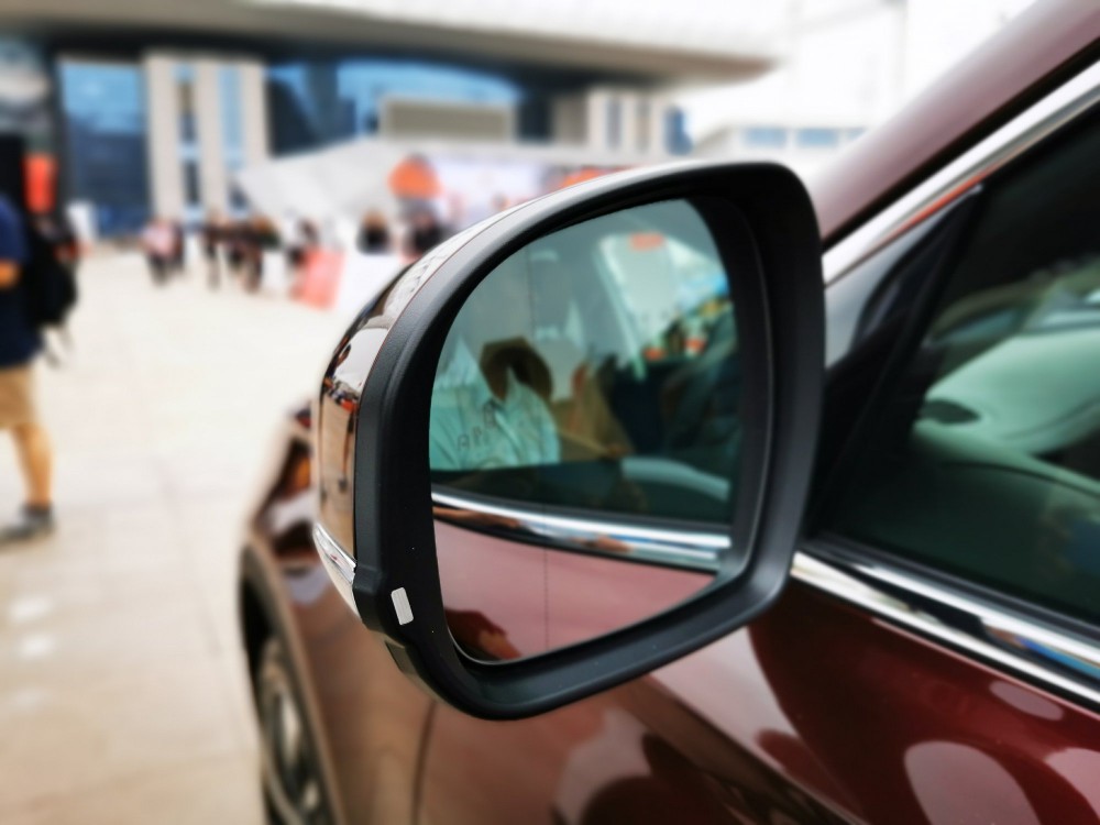 ��������ʮ���������γ������й�������ҵ��һ�����ģ��ڴ˱����£�����HS7���������������������о���������Ȼʧɫ��