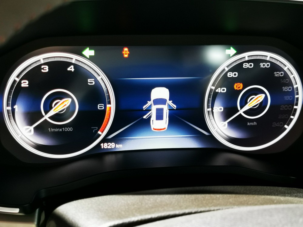 ֵ��һ����ǣ��³�������������ƣ��벻��ԭ��˹��˹���ʦGiles Taylor�Ĺ��ͣ����ļ���Ҳʹ��������HS7�����������Щ���ʷ�����