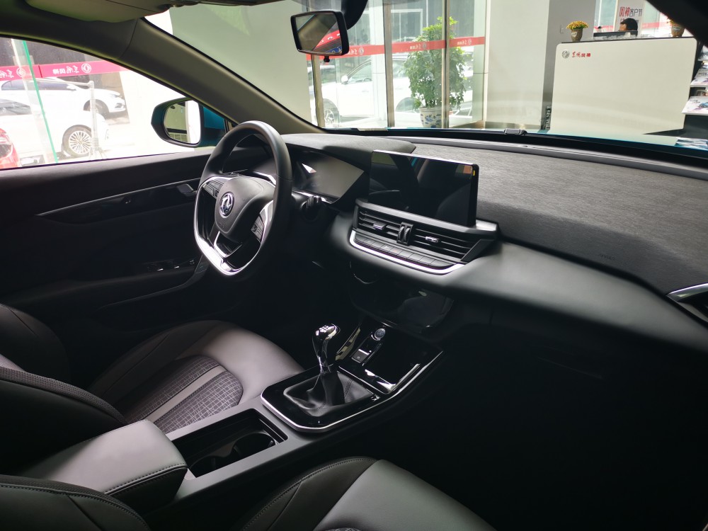 β֣ṩѺϽȫڡںɫֱӪʱк˶񡣸óڻʹʽƽ׷̡7ӢɫҺʾ10.25Ӣʽпȡ