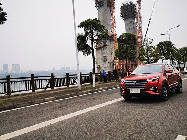 Ȼ1.5L̨1.5TĵŤһֱ4000rpm֮Ż˥ڸתԵġ󾢲㡱ͬʱҪΪôСͲƱУź󣬳Ʊлǲģ