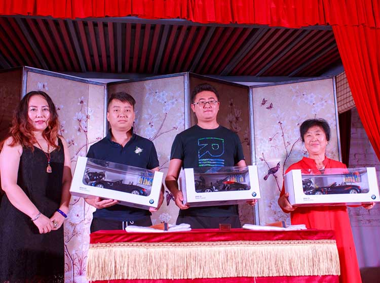 ʯ��ׯ����BMW���ÿͻ����������ִ���