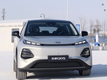 ������Դ���ÿƼ���ů���ڻ������ı�ѩ