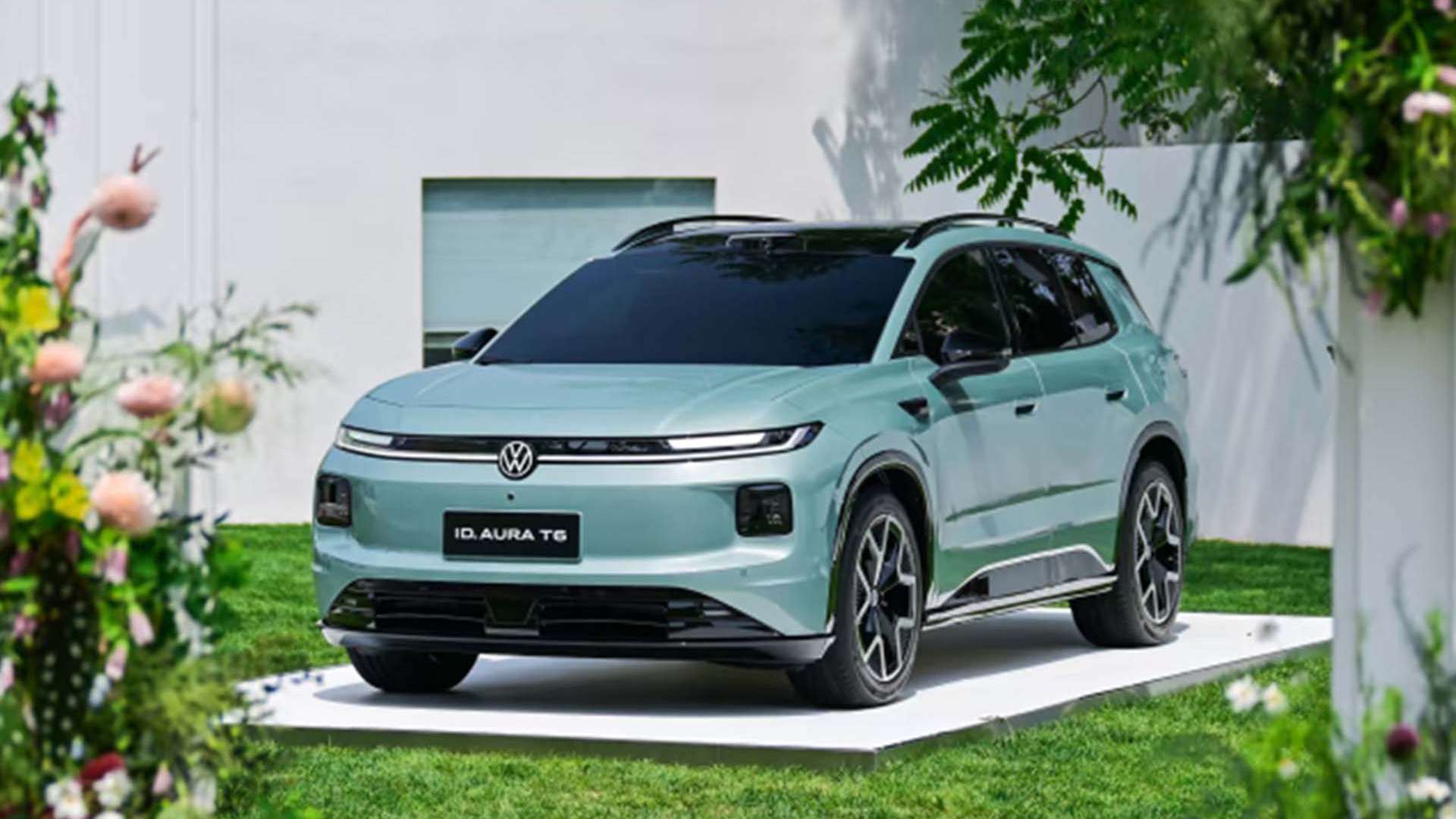 �ж�������֮�ˣ�չID.AURA T6������