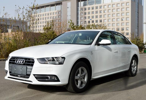 奥迪A4L.jpg