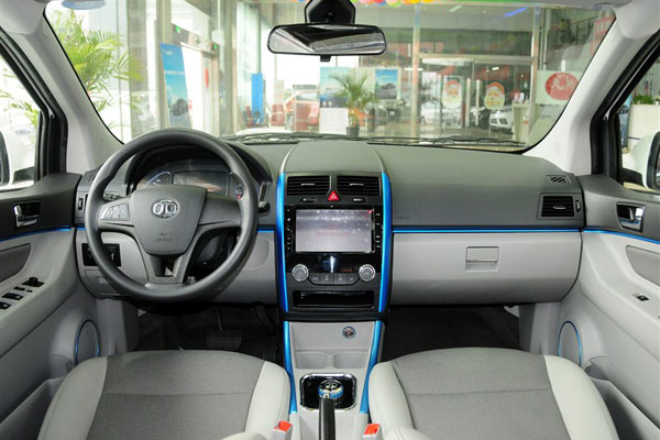 ev200 2.jpg
