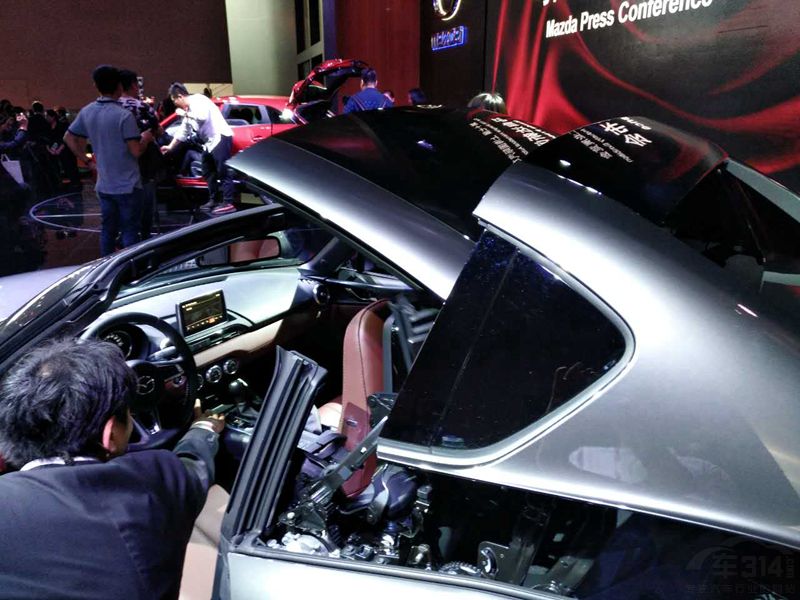 ���Դ�MX-5 RF����.jpg