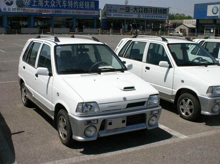 ��һ��90���Ѿ������ˣ�92��ͬѧ��԰�