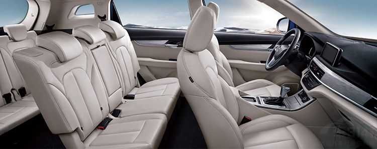 2017��𱬵�����ƽ��SUV ���Ƕ���˭�� 