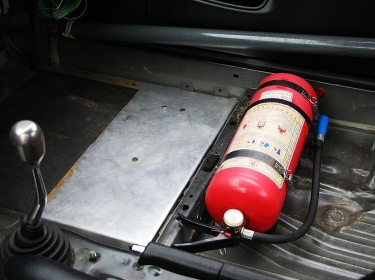 车载灭火器.jpg