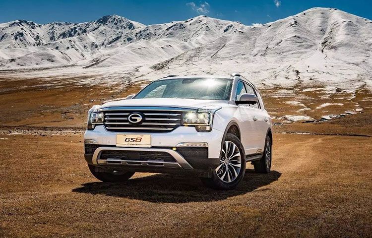 ����������������������߶�SUV����г�