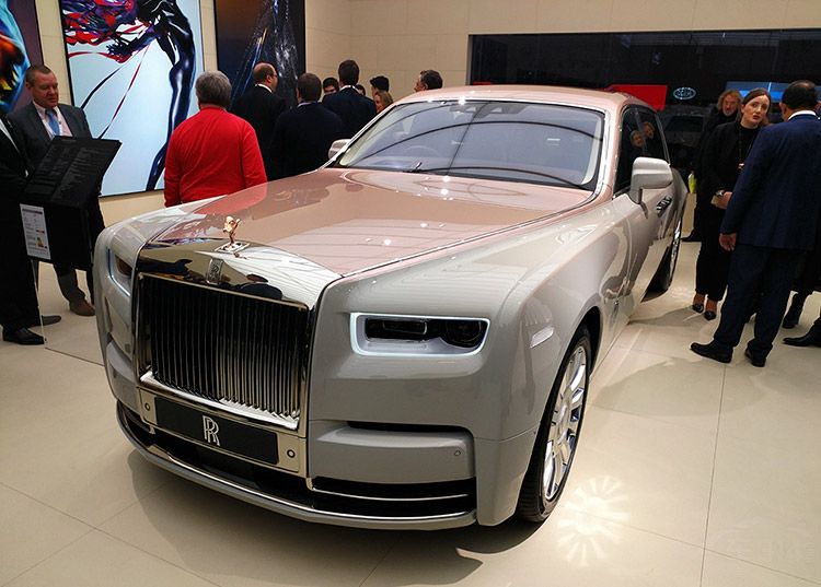 过亿天价车现身日内瓦车展 刷新人们三观