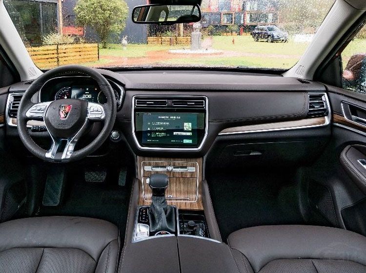 1534843972926259.jpg 7座SUV:荣威RX8与传祺GS8谁更值得买?