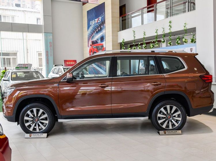 1534843981914640.jpg 7座SUV:荣威RX8与传祺GS8谁更值得买?