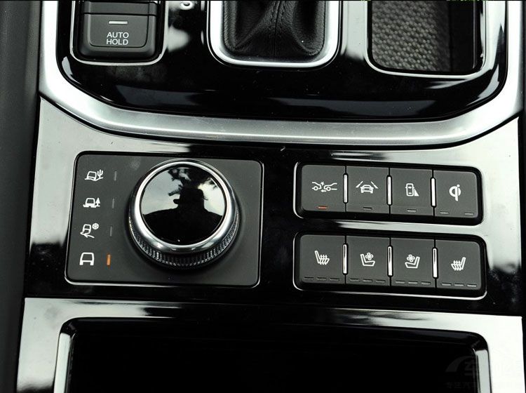 1534844057703225.jpg 7座SUV:荣威RX8与传祺GS8谁更值得买?