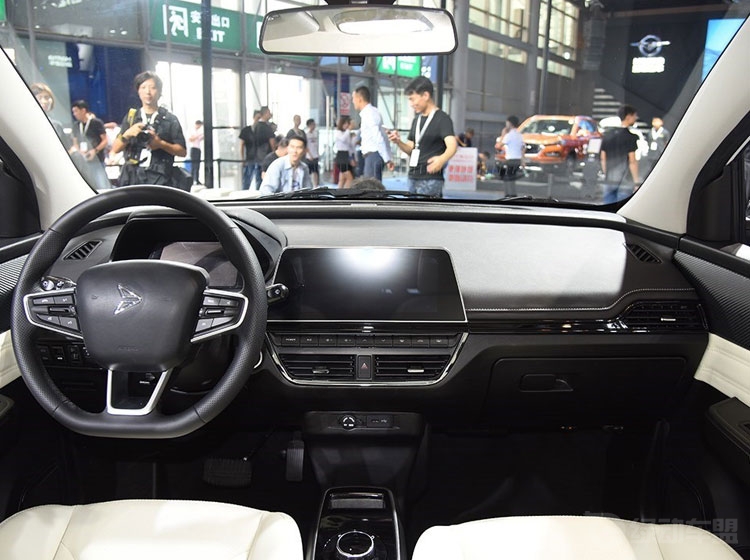 �������С����400 ����DEV1Ӯ��������