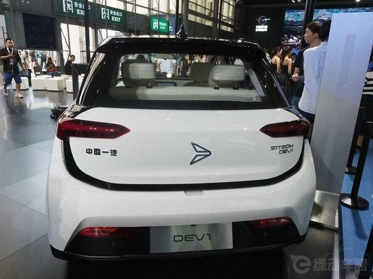 �������С����400 ����DEV1Ӯ��������