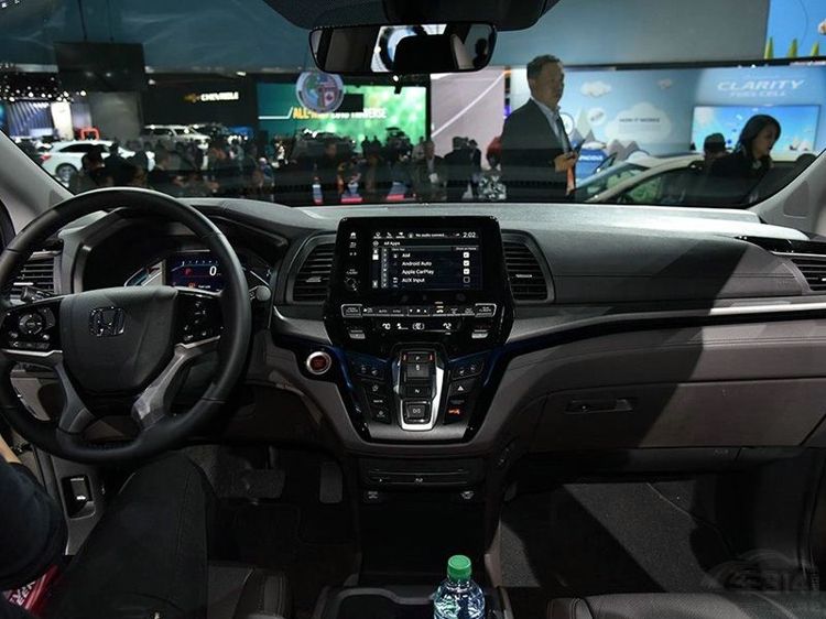 ����������ڵĳ��� �������˶����Ƕ���